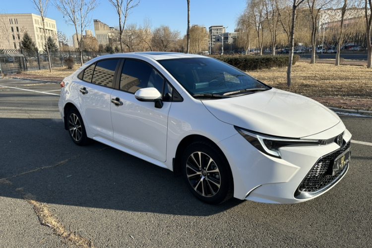 丰田 雷凌 2023款 185T CVT豪华版车身外观6002