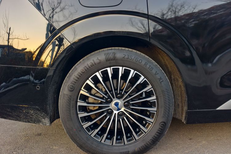 腾势D9 2022款 DM-i 970 四驱旗舰型车身外观6008