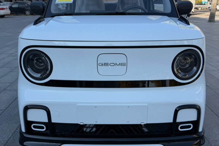 吉利银河 2025款 210km 熊猫卡丁车身外观6006