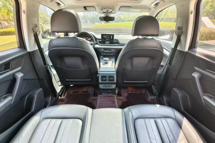 奥迪Q5L 2020款 改款 40 TFSI 荣享时尚型中控内饰7004