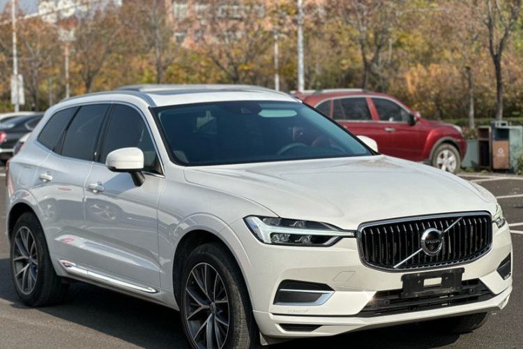 沃尔沃XC60 2020款 T5 四驱智远豪华版车身外观6002