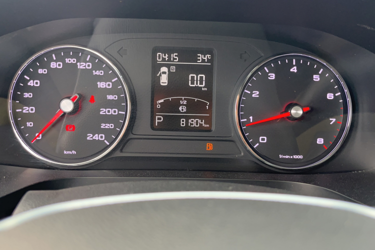 荣威i6 2018款 20T 自动旗舰版中控内饰15