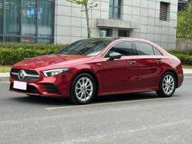 奔驰A级 2020款 改款 A 200 L 运动轿车动感型