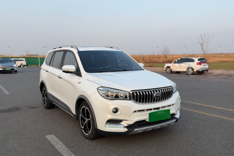 SWM斯威汽车 SWM斯威X7 2016款 1.5T 手动豪华型 7座车身外观6002