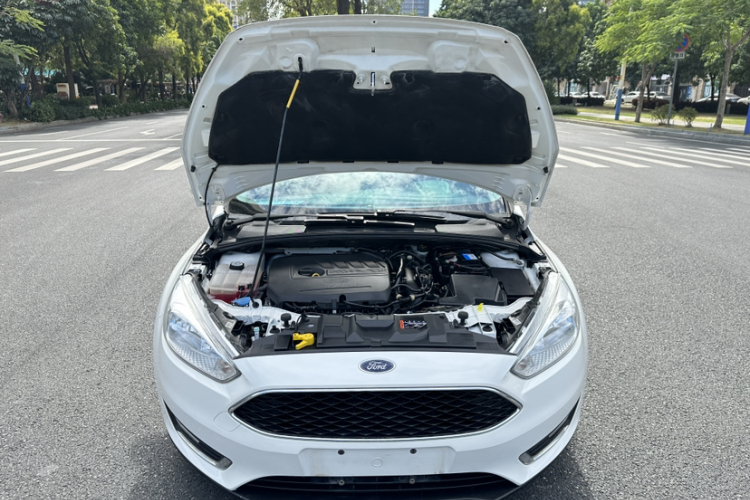 福特 福克斯 2015款 两厢 EcoBoost 180 自动精英型局部细节24
