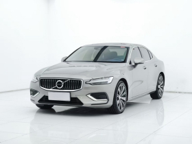 沃尔沃S60 2022款 B4 智远豪华版