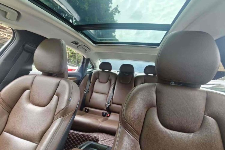 沃尔沃S90 2020款 T5 智逸豪华版中控内饰7002