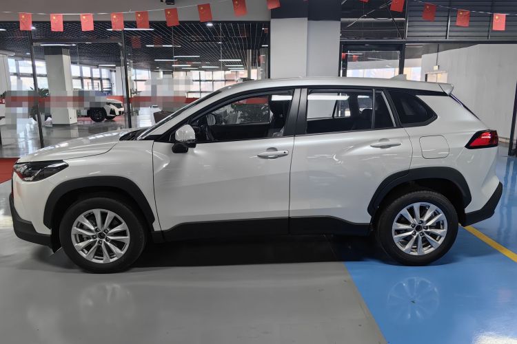 丰田 卡罗拉锐放 2024款 2.0L 先锋版车身外观6005