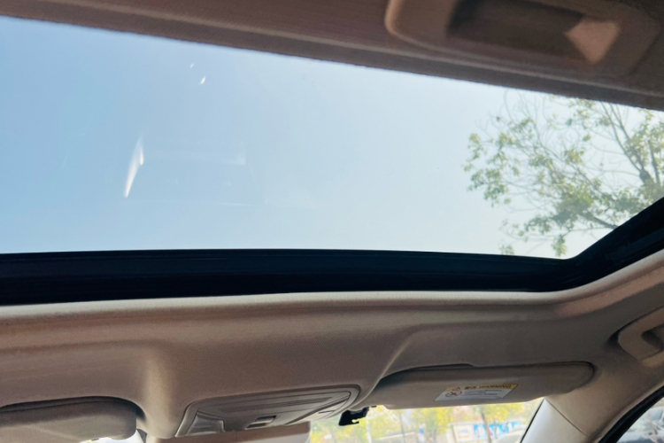 红旗H5 2020款 1.8T 自动智联旗韵版中控内饰7007