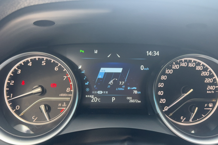 丰田 凯美瑞 2023款 2.0G 豪华版中控内饰15
