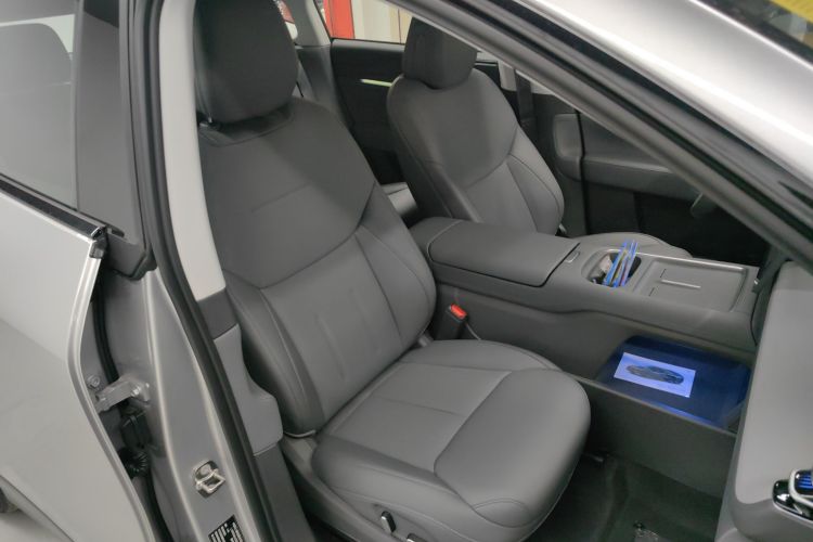 小鹏G6 2025款 625 长续航 Max 科技版局部细节41