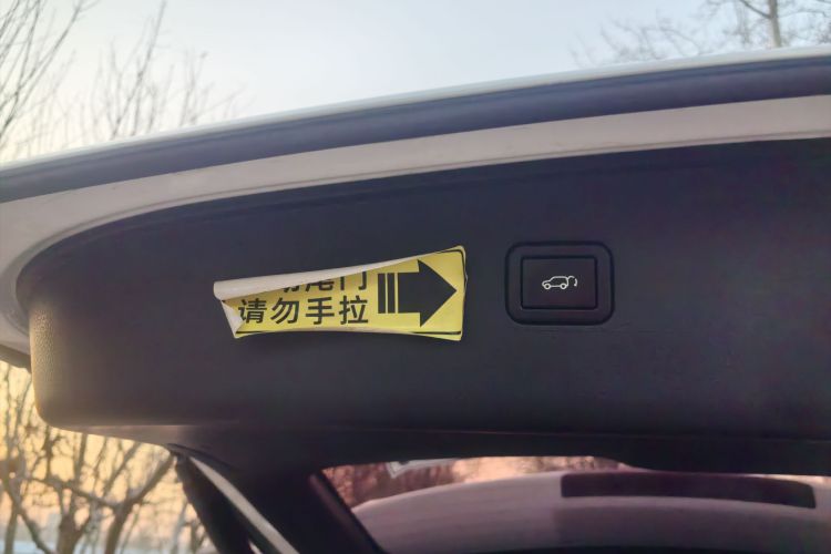 长安CS95 2017款 2.0T 两驱智途版中控内饰7006