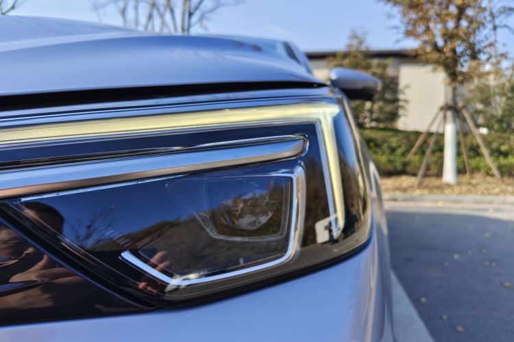 飞凡汽车 飞凡ER6 2021款 新动版 620km 智享版局部细节9008