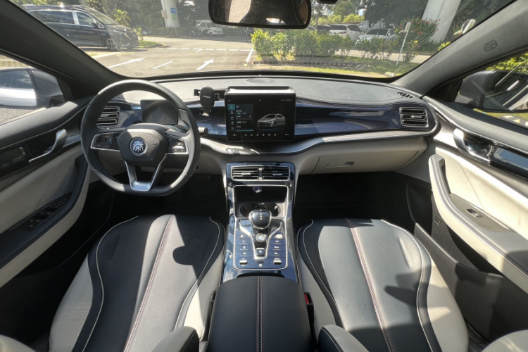 比亚迪 秦PLUS 2021款 DM-i 55KM 旗舰型局部细节9003