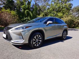 雷克萨斯RX 2020款 改款 300 两驱精英版