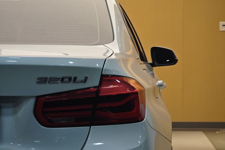 宝马3系 2018款 320Li 时尚型车身外观6009