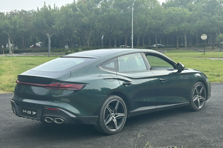 名爵 MG7 2023款 2.0T 自动Trophy+激擎耀世版车身外观6006