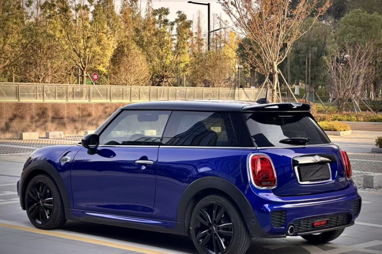 MINI 2018款 1.5T COOPER 赛车手车身外观6008