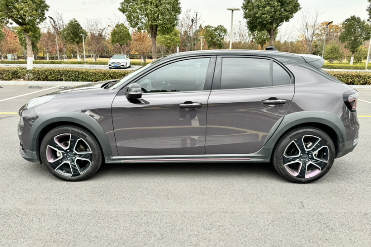 领克02 2019款 高能版 2.0T 自动两驱耀Pro版 国VI车身外观6001