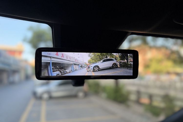 钧天黑武士Youth 2025款 2.0T 汽油巅峰版局部细节9008