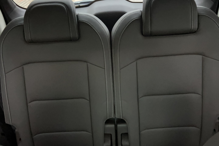 吉利汽车 嘉际 2021款 1.8TD DCT豪华型中控内饰7009