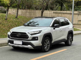 丰田 RAV4荣放 2023款 2.0L CVT四驱探险Plus版