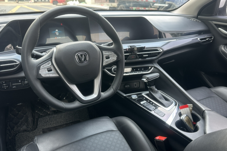 长安 逸动 2020款 PLUS 1.6L GDI 自动豪华型中控内饰7003