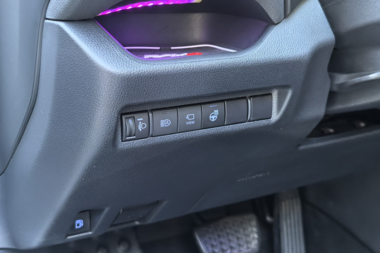 丰田 RAV4荣放双擎E+ 2021款 2.5L 两驱精英Pro中控内饰7003