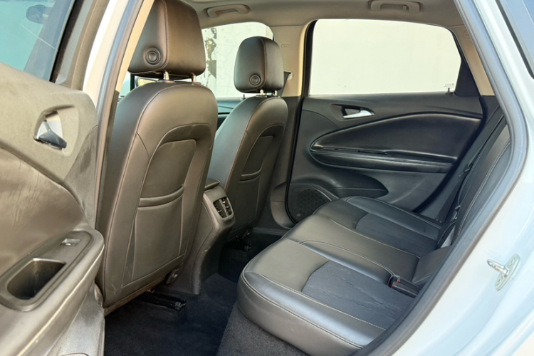 别克 威朗 2020款 20T CVT领先型中控内饰7005