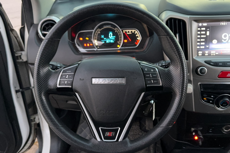 哈弗H1 2017款 红标 1.5L AMT舒适型局部细节13