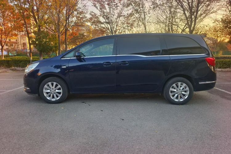 别克GL8 2017款 25S 舒适型 国V车身外观6002