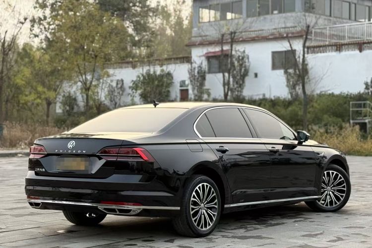 大众 辉昂 2018款 改款 380TSI 两驱商务版车身外观6008