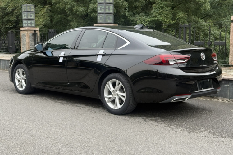 别克 君威 2020款 552T 豪华型车身外观6006