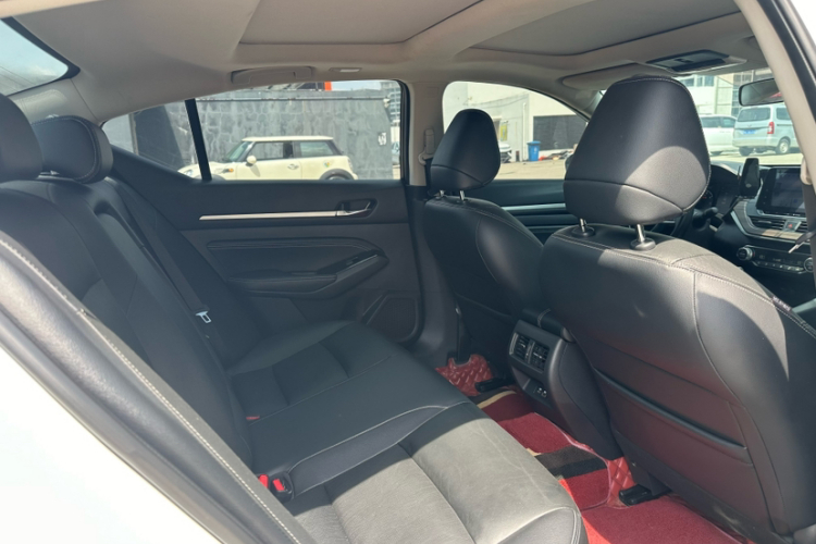 日产 天籁 2021款 2.0L XL 舒适版中控内饰7001