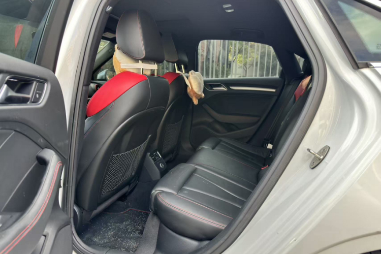 奥迪S3 2019款 S3 2.0T Limousine中控内饰7002