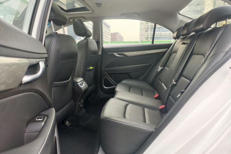 吉利汽车 帝豪 2019款 领军版 1.5L CVT向上亚运版 国VI中控内饰7002