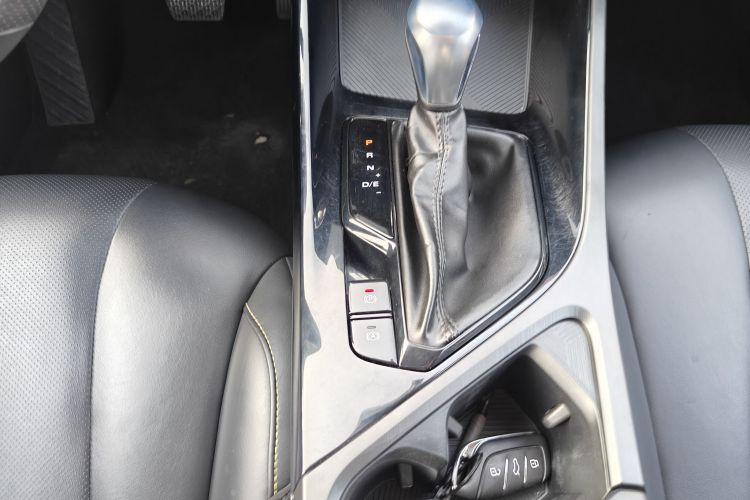 荣威i5 2021款 改款 1.5L CVT钻石版局部细节18