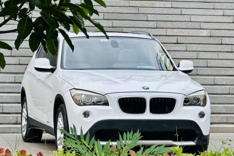 宝马X1 2012款 sDrive20i 领先型车身外观6005