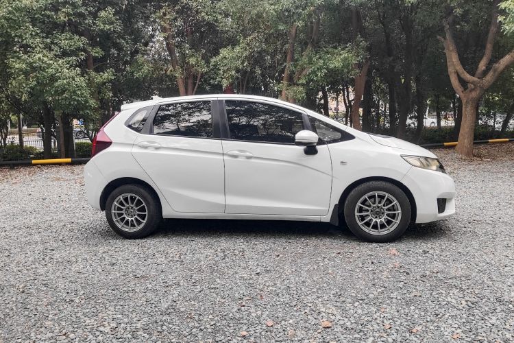 本田 飞度 2016款 1.5L LXS CVT舒适天窗版车身外观6002