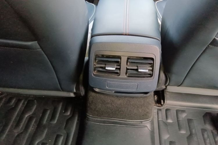 比亚迪 秦PLUS 2021款 EV 400KM 豪华型中控内饰7011