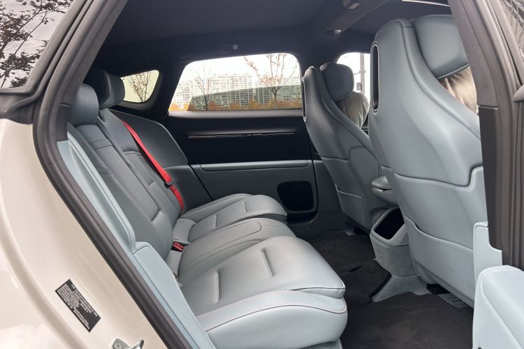 阿维塔12 2024款 700 三激光后驱奢享版中控内饰7005