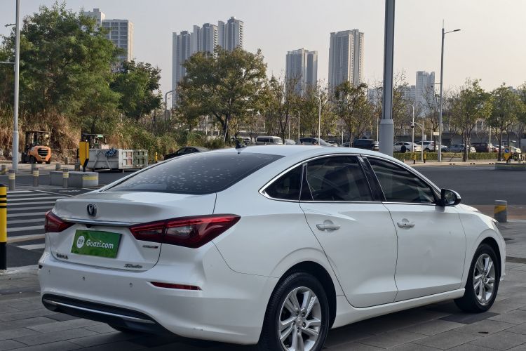 长安 逸动 2019款 高能版 1.6L GDI 自动先锋型 国VI车身外观6009