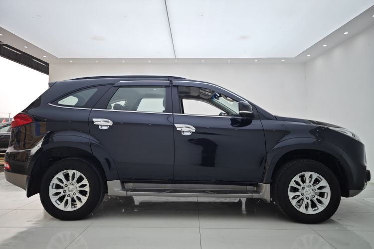 江铃 驭胜S350 2016款 2.0T 自动两驱汽油超豪华版7座车身外观6007