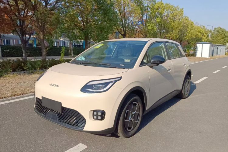 埃安 AION UT 2025款 330星辉版车身外观6001