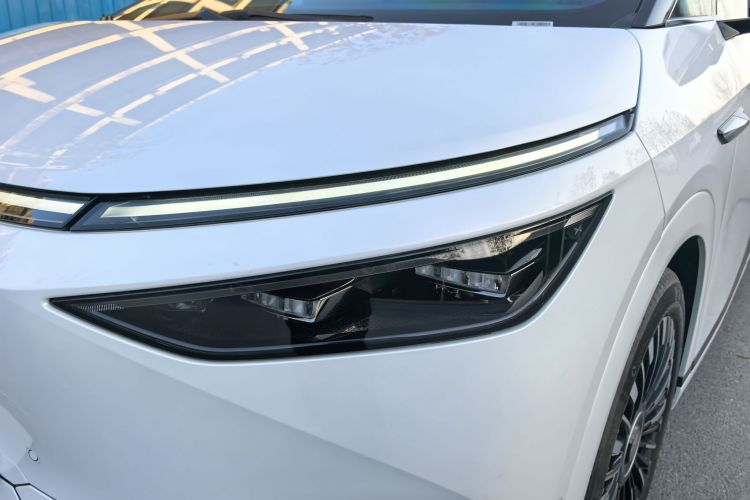 小鹏X9 2025款 740超长续航 Max局部细节36