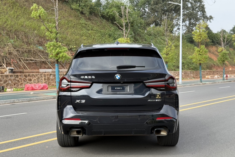 宝马X3 2023款 改款 xDrive30i 领先型 M曜夜套装车身外观6004