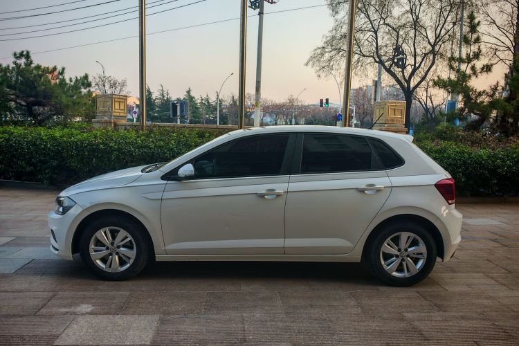 大众 Polo 2019款 Plus 1.5L 自动全景乐享版车身外观6005
