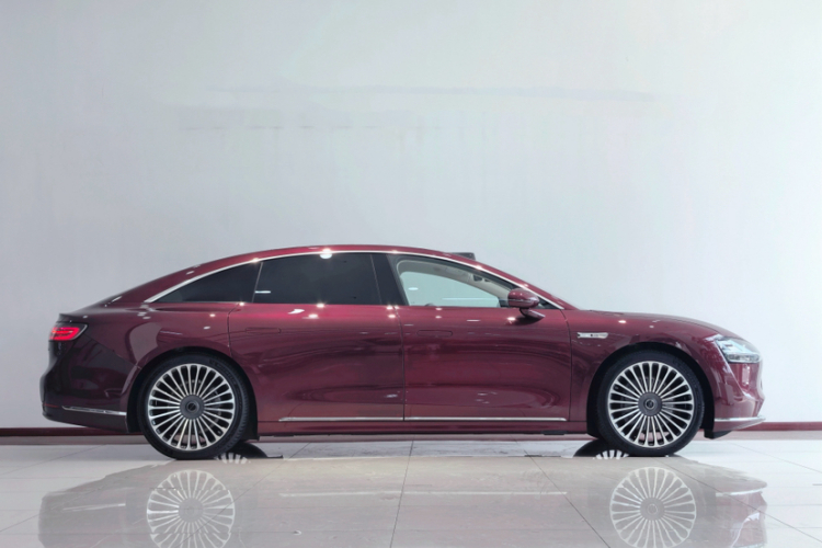 鸿蒙智行 享界S9 2024款 纯电 Ultra 四驱旗舰版车身外观6002