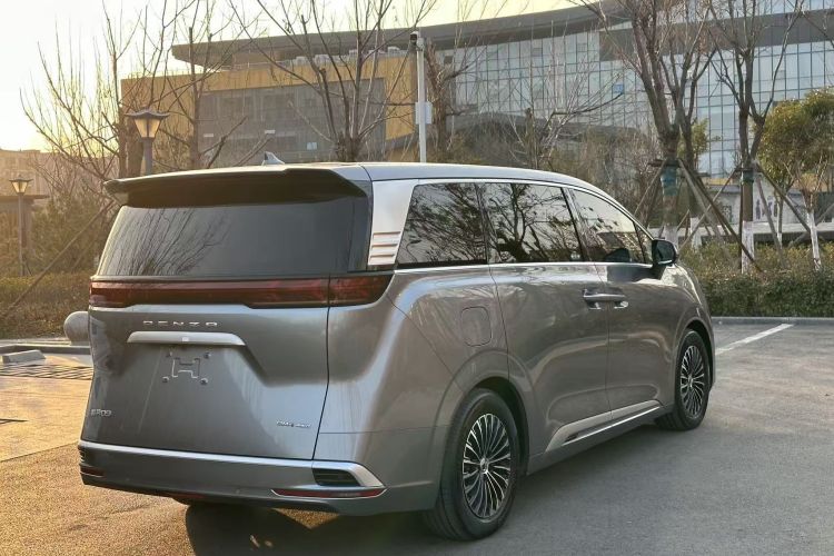 腾势D9 2022款 DM-i 970 四驱尊荣型车身外观6006