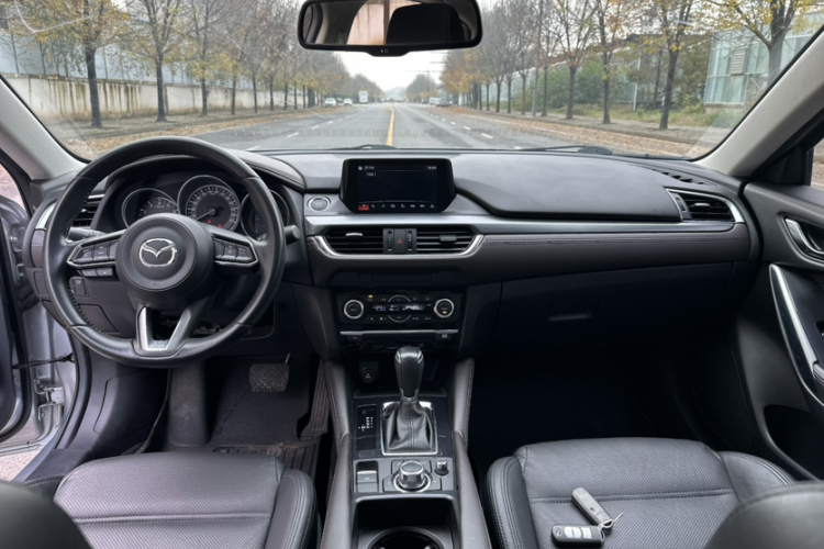 马自达 阿特兹 2018款 2.0L 蓝天豪华版 国VI中控内饰7002